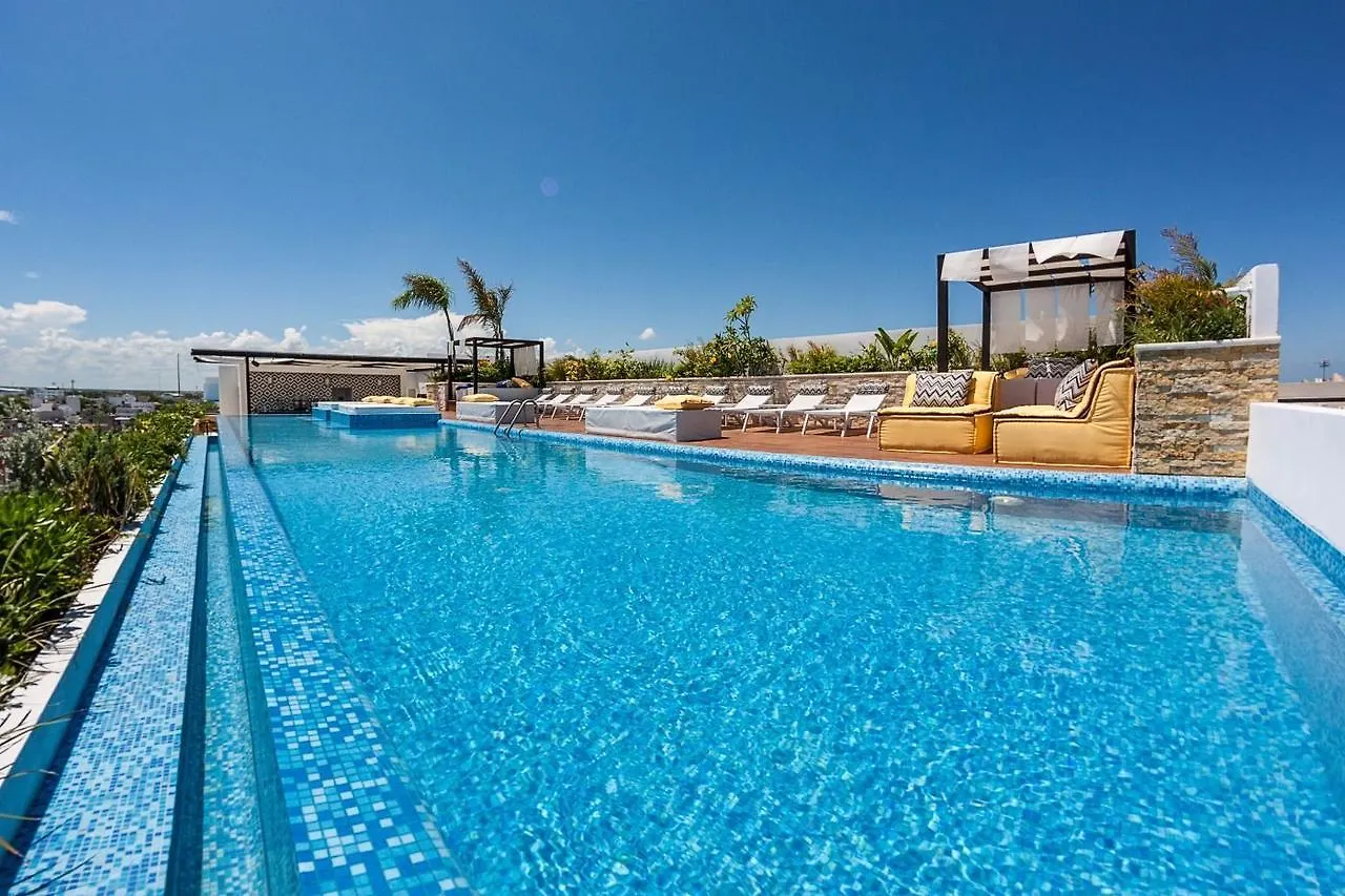The City Luxury Suites Playa del Carmen