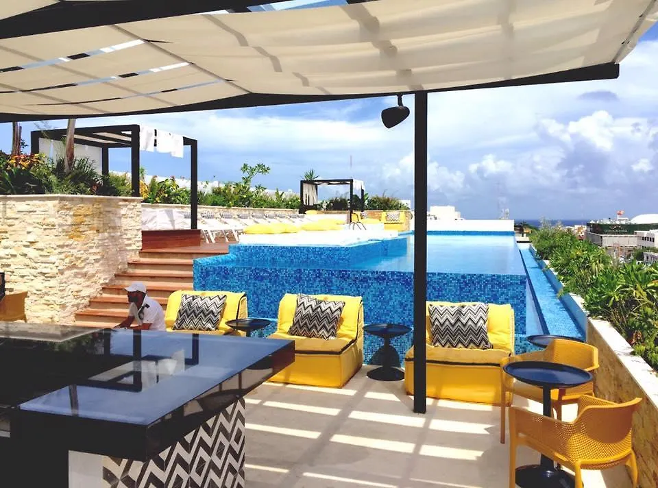 The City Luxury Suites Playa del Carmen
