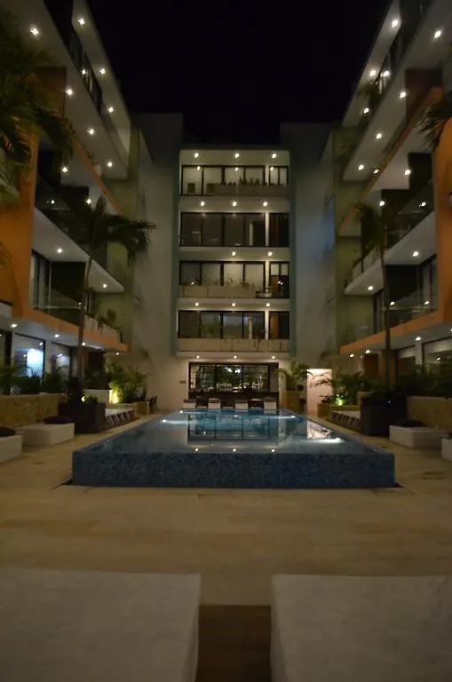 The City Luxury Suites Playa del Carmen