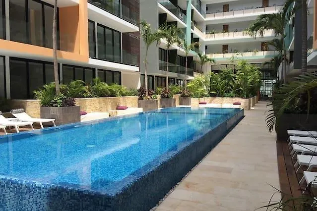 ***** Hotel The City Luxury Suites Playa del Carmen Mexico